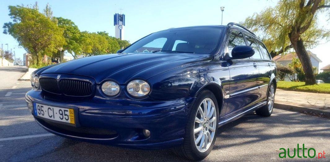 2004' Jaguar X-Type Estate Sport photo #2