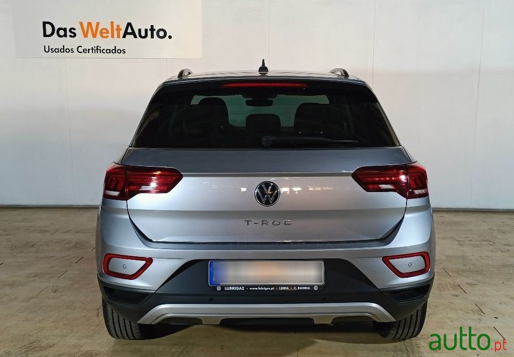 2024' Volkswagen T-Roc 1.0 Tsi Urban photo #5