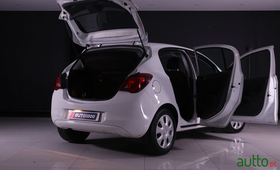 2015' Opel Corsa photo #5