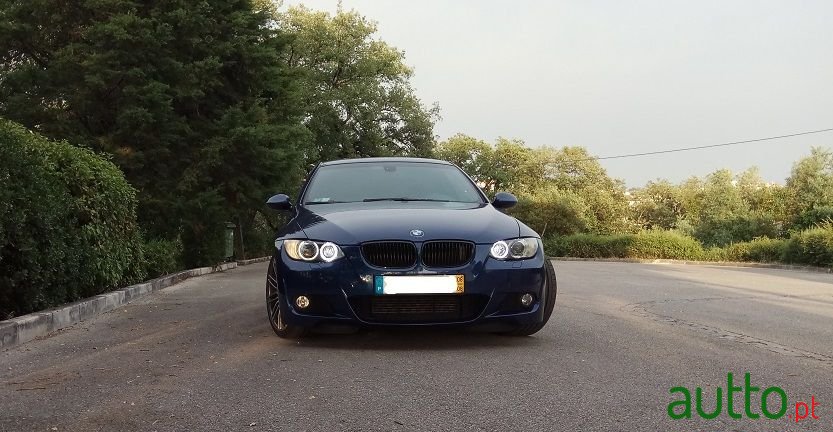 2008' BMW 320 photo #6