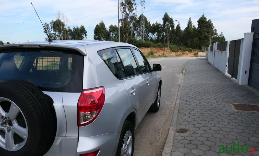 2008' Toyota RAV4 photo #2