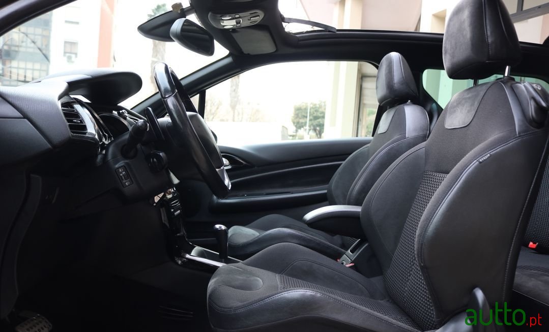 2016' Citroen DS3 photo #6