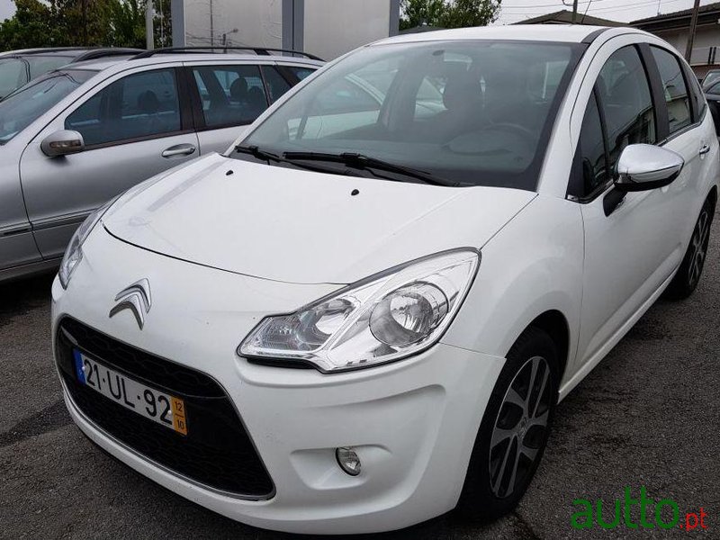 2012' Citroen C3 1.6 E-Hdi photo #2