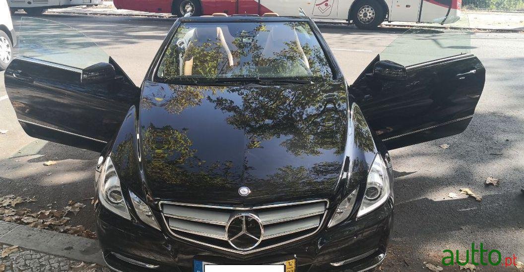 2012' Mercedes-Benz E-250 photo #4