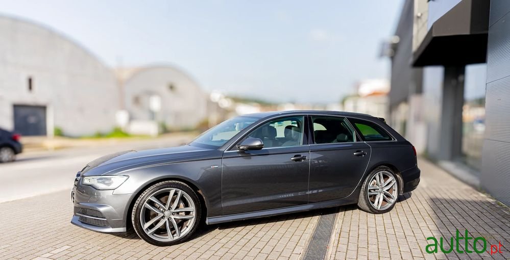 2016' Audi A6 Avant photo #5