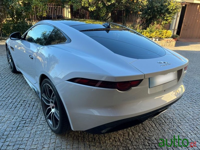 2017' Jaguar F-Type photo #4