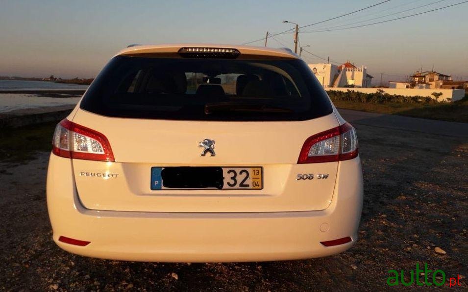 2013' Peugeot 508 Sw photo #1