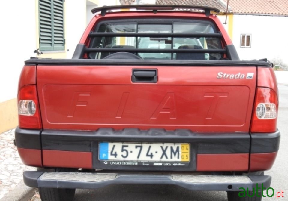 2004' Fiat Strada photo #3