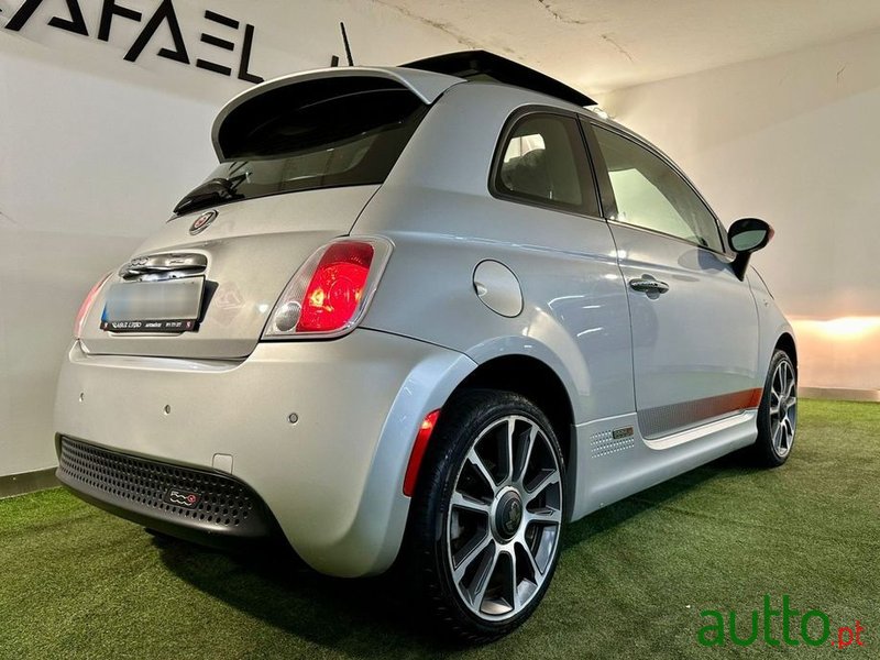 2015' Fiat 500e photo #6