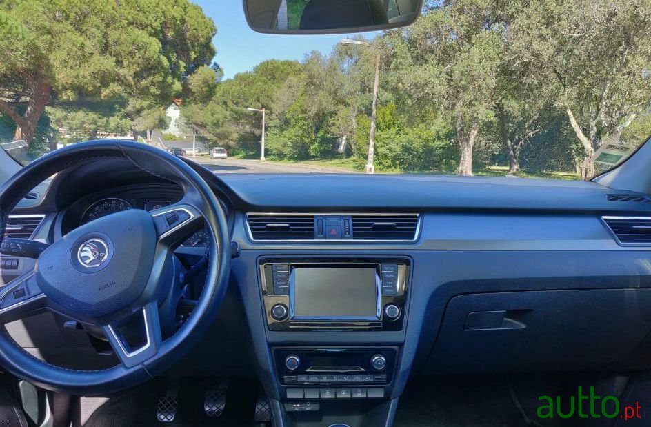 2016' Skoda Rapid Spaceback photo #3