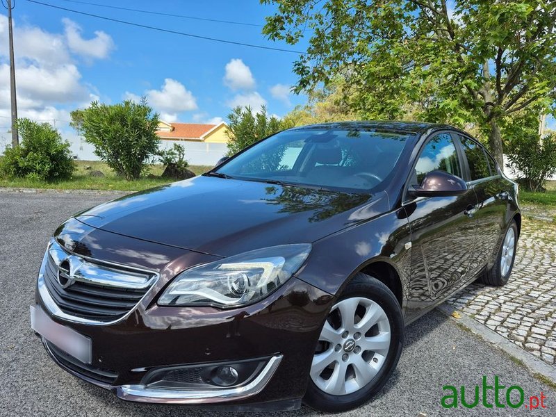 2016' Opel Insignia photo #1