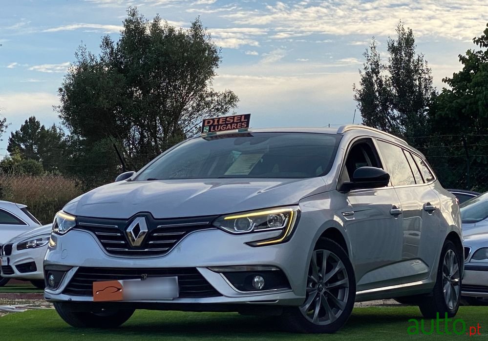 2017' Renault Megane Sport Tourer photo #6