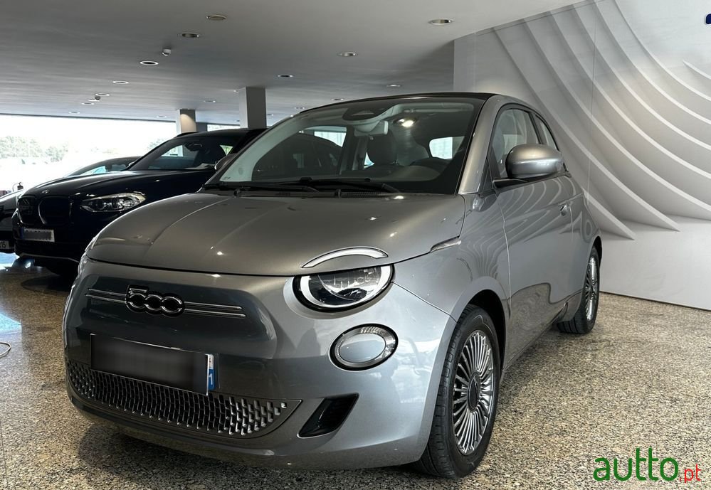 2022' Fiat 500E C 42Kwh Icon photo #3