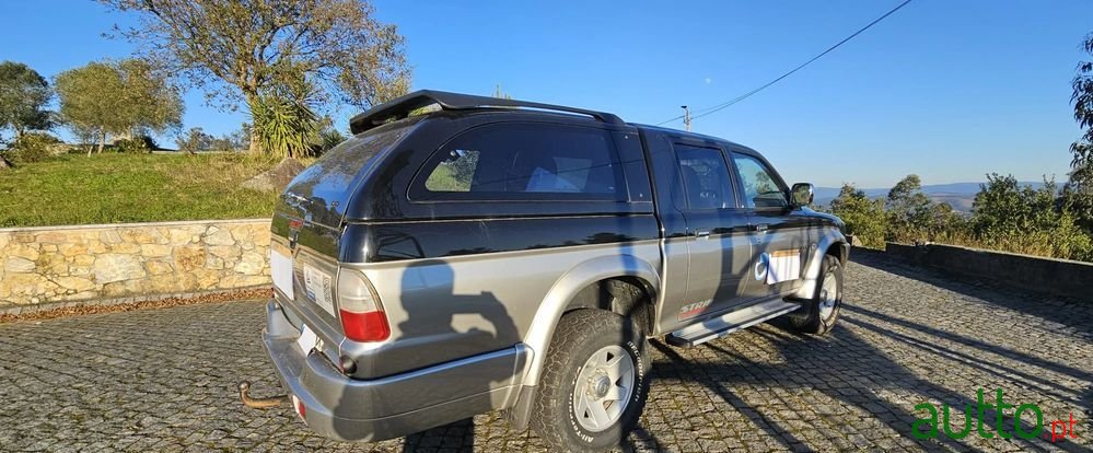 2004' Mitsubishi L200 photo #5