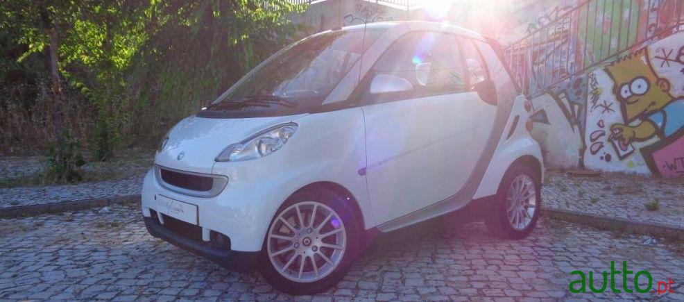 2010' Smart Fortwo photo #1