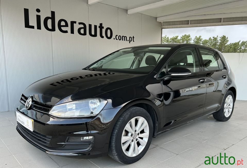 2013' Volkswagen Golf photo #1