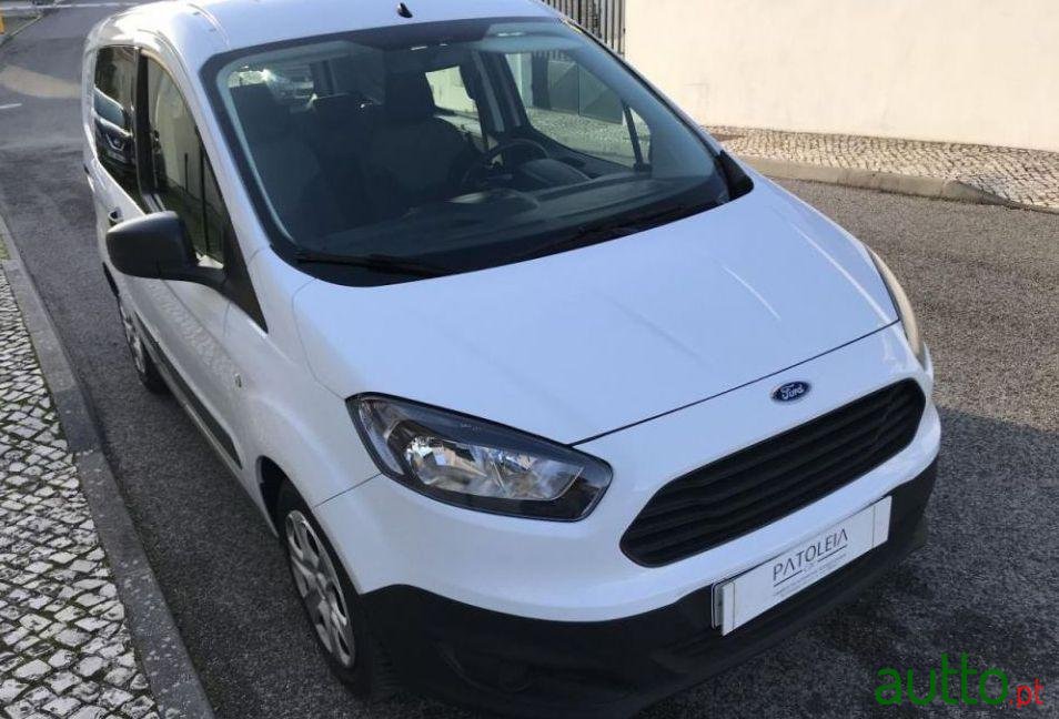 2015' Ford Courier photo #1