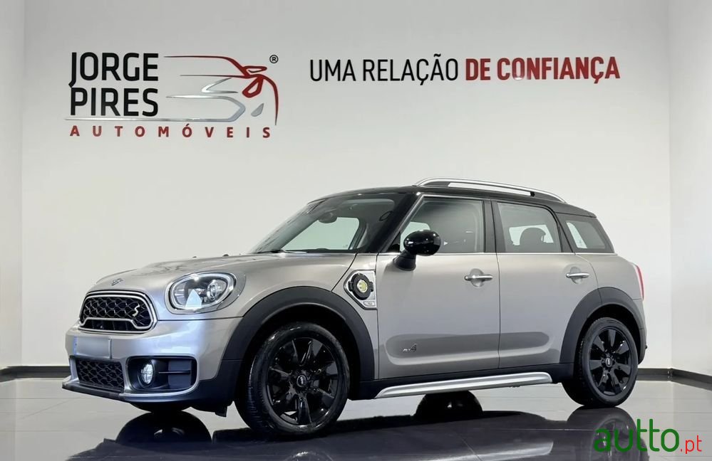 2019' MINI Countryman Cooper Se All4 Auto photo #1