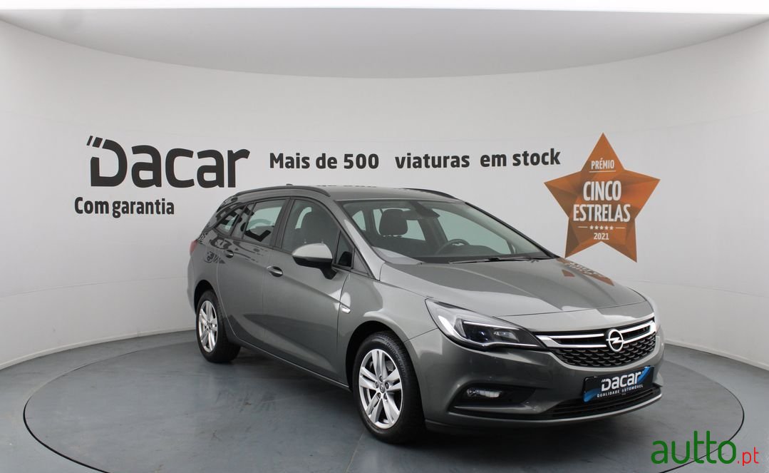 2017' Opel Astra Sports Tourer photo #1