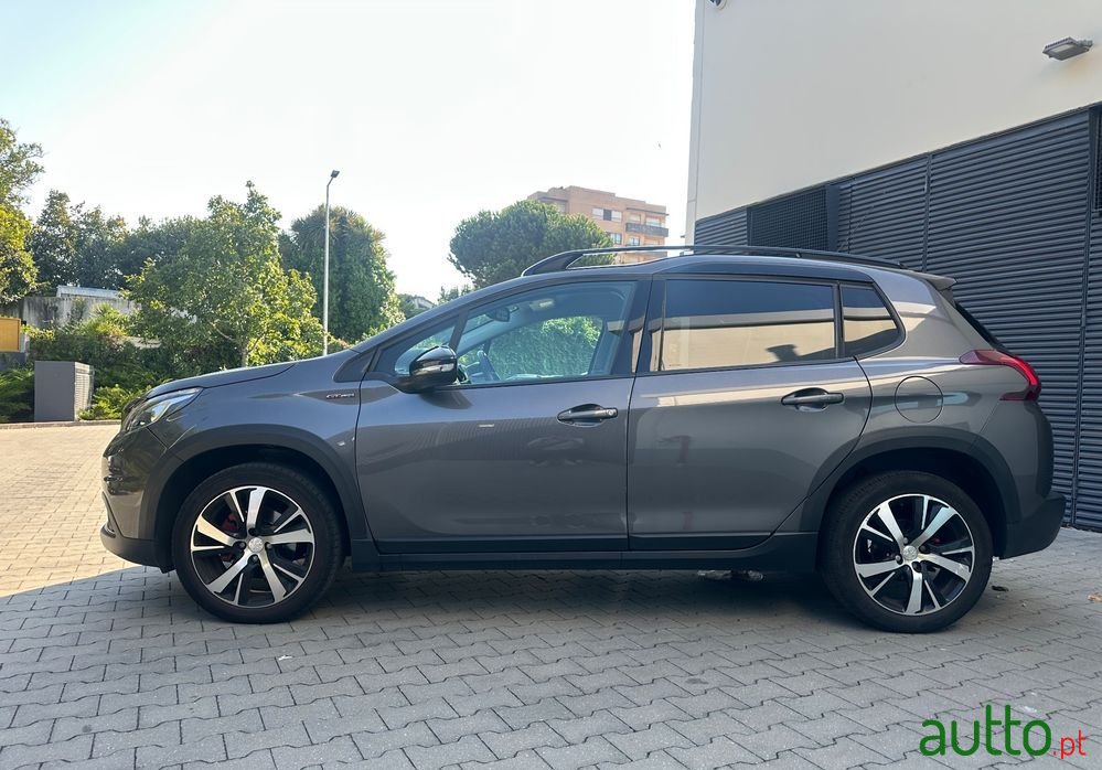 2017' Peugeot 2008 Puretech photo #5