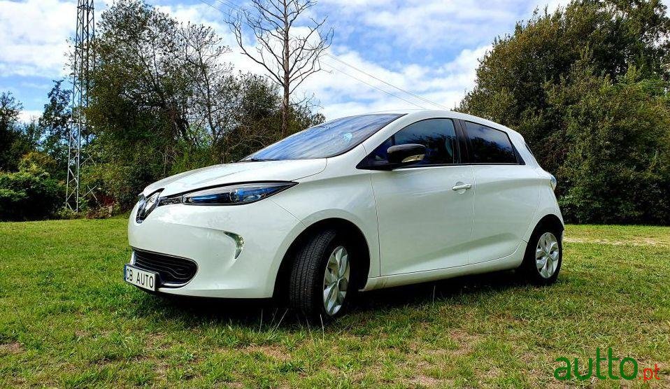 2015' Renault Zoe Life photo #2