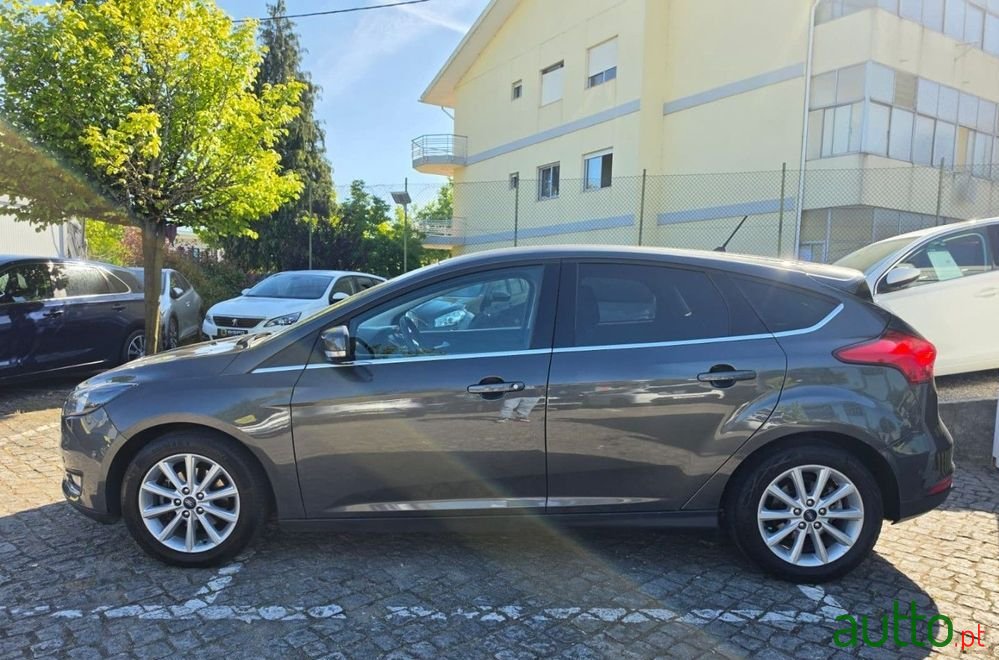 2018' Ford Focus photo #3
