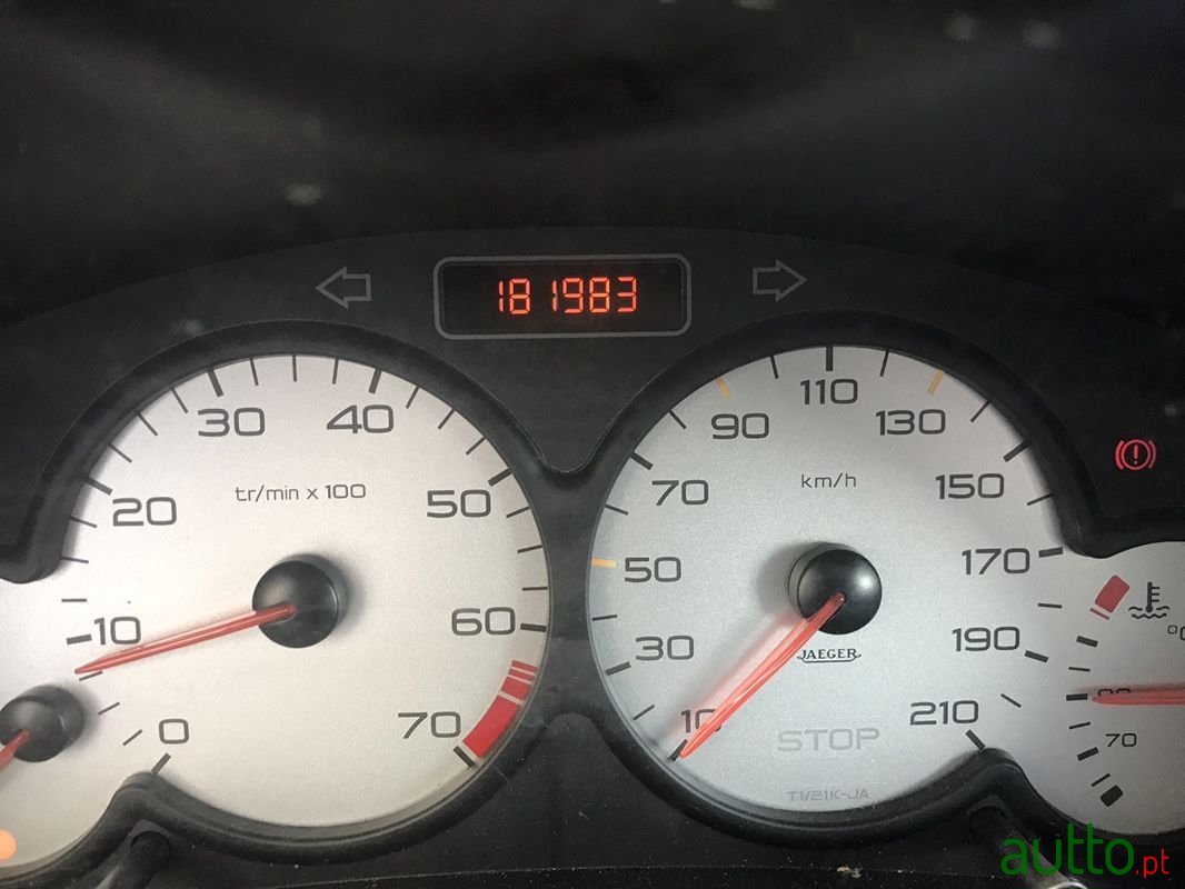 2003' Peugeot 206 Sw photo #6