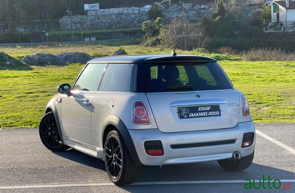 2012' MINI Cooper photo #5