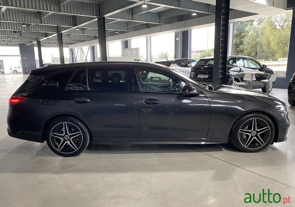 2022' Mercedes-Benz C-300 photo #5