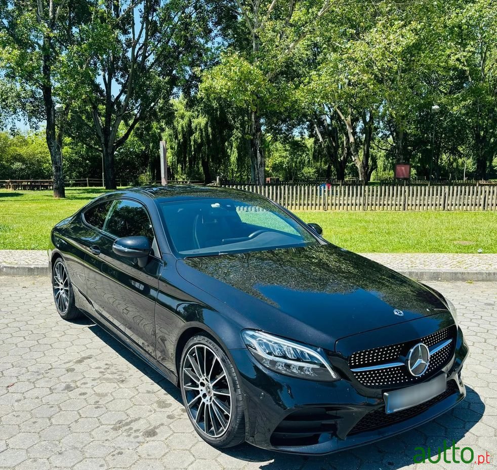 2020' Mercedes-Benz Classe C D Amg Line photo #1