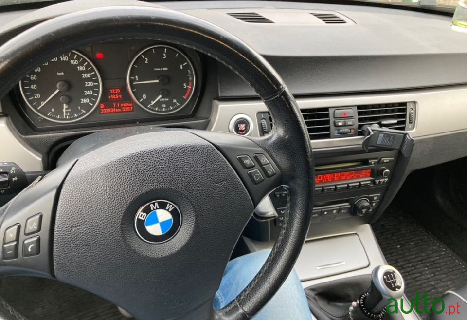 2006' BMW 320 photo #5