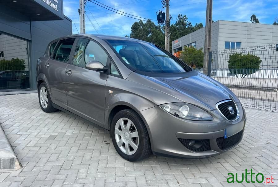 2006' SEAT Toledo photo #4