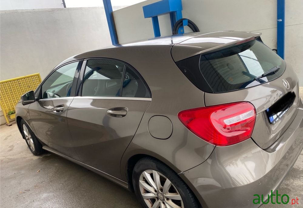 2014' Mercedes-Benz Classe A photo #3