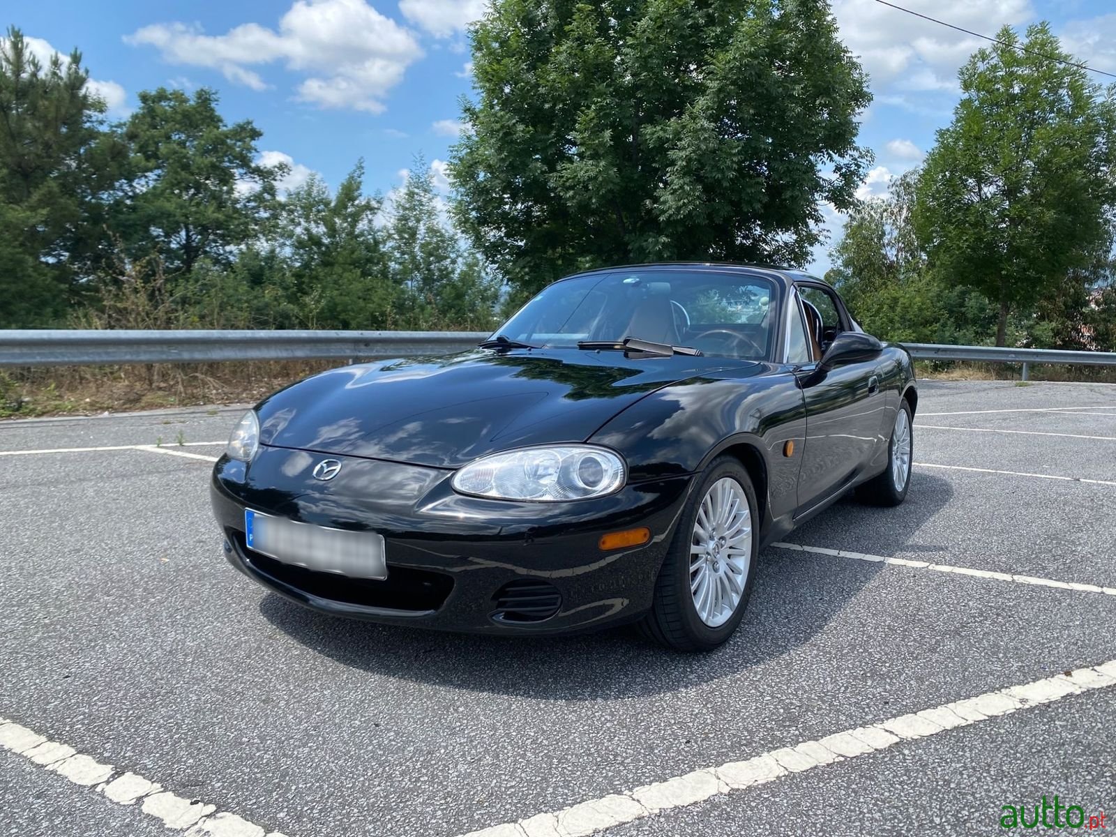 2004' Mazda MX-5 photo #1