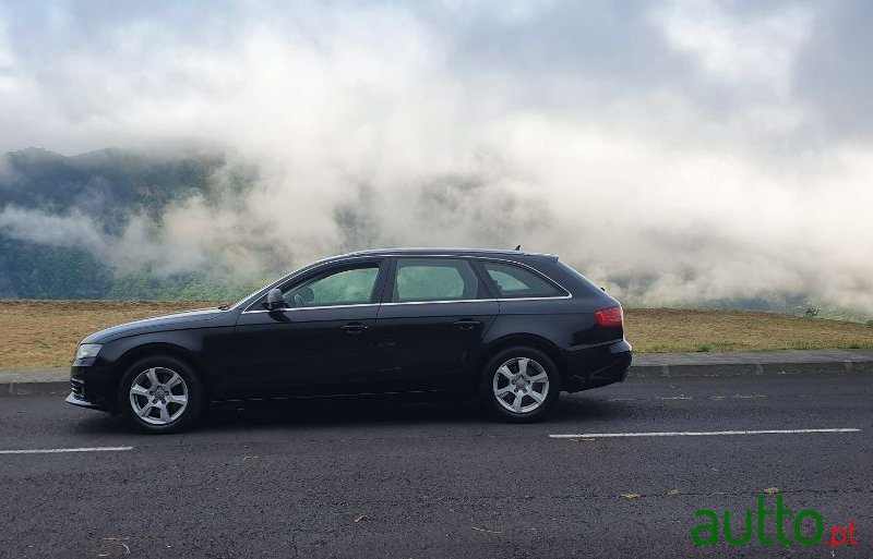 2009' Audi A4 Avant photo #4