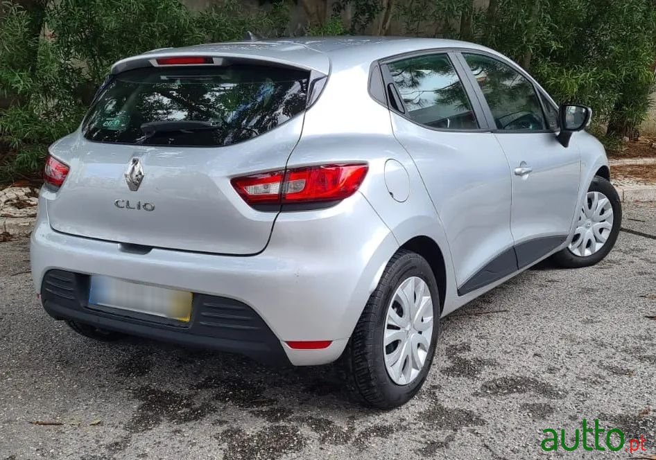 2018' Renault Clio 1.5 Dci Zen photo #3