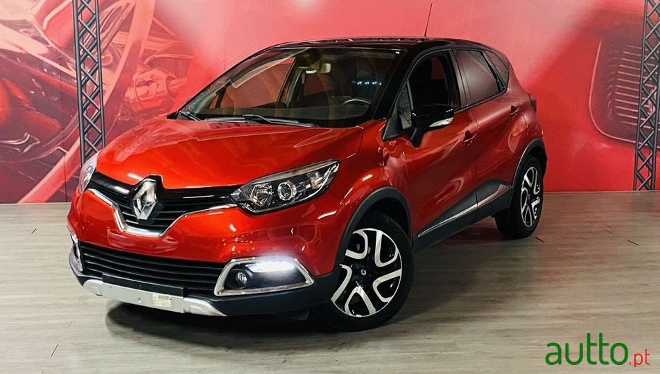 2015' Renault Captur photo #2