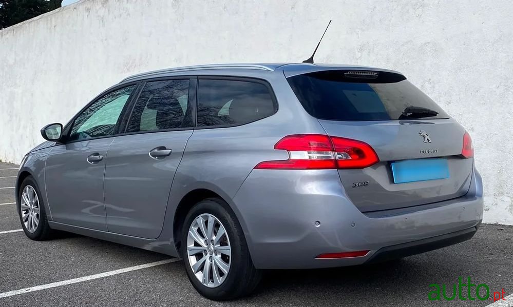 2019' Peugeot 308 Sw photo #2
