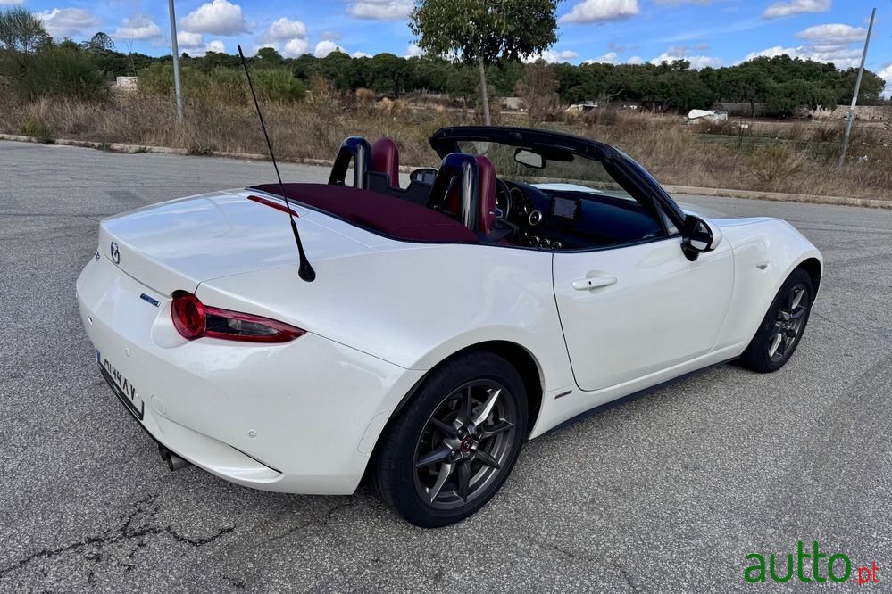 2021' Mazda MX-5 photo #3