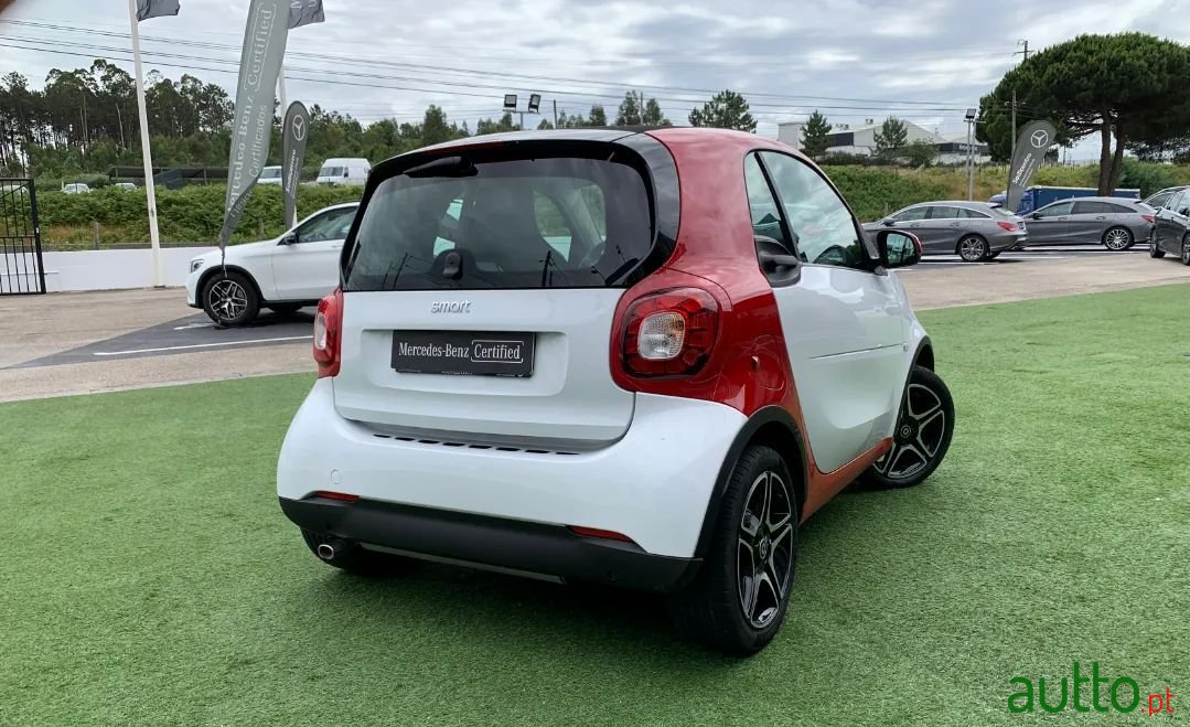 2019' Smart Fortwo photo #3