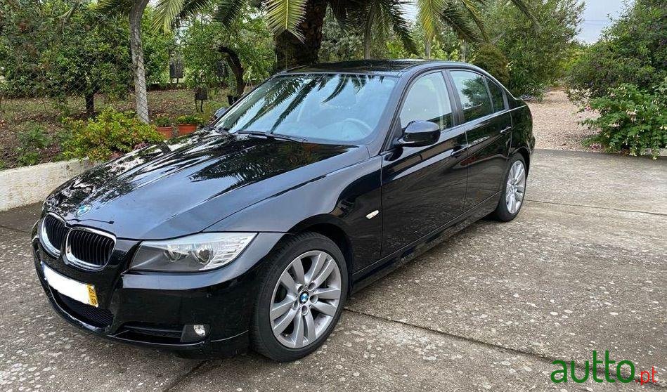 2009' BMW 320 D Navigation photo #1