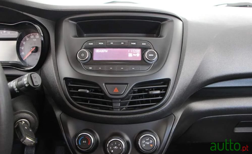 2017' Opel Karl 1.0 Flexfuel photo #4