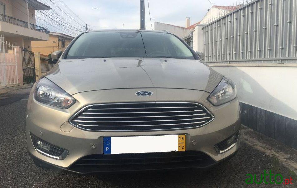 2015' Ford Focus Sw photo #2