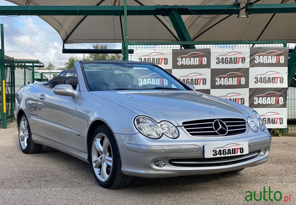 2004' Mercedes-Benz Clk-200 photo #1