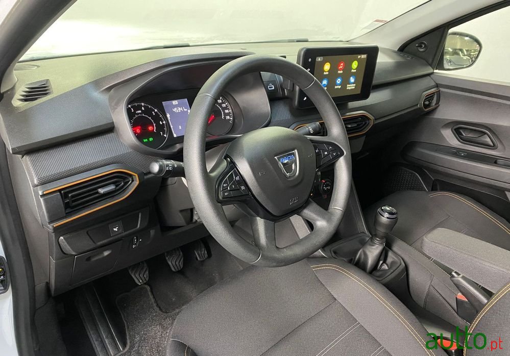 2022' Dacia Sandero photo #5