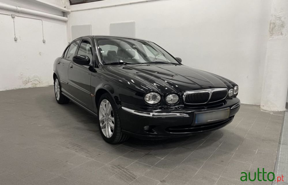 2003' Jaguar X-Type 2.5 Sport photo #1