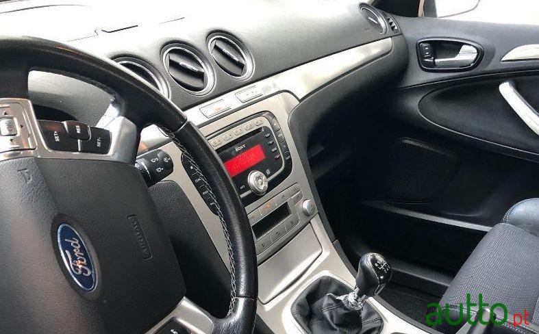 2008' Ford S-Max Tdci Titanium photo #2