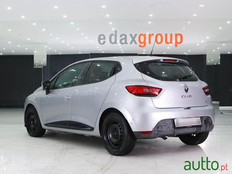 2013' Renault Clio photo #4
