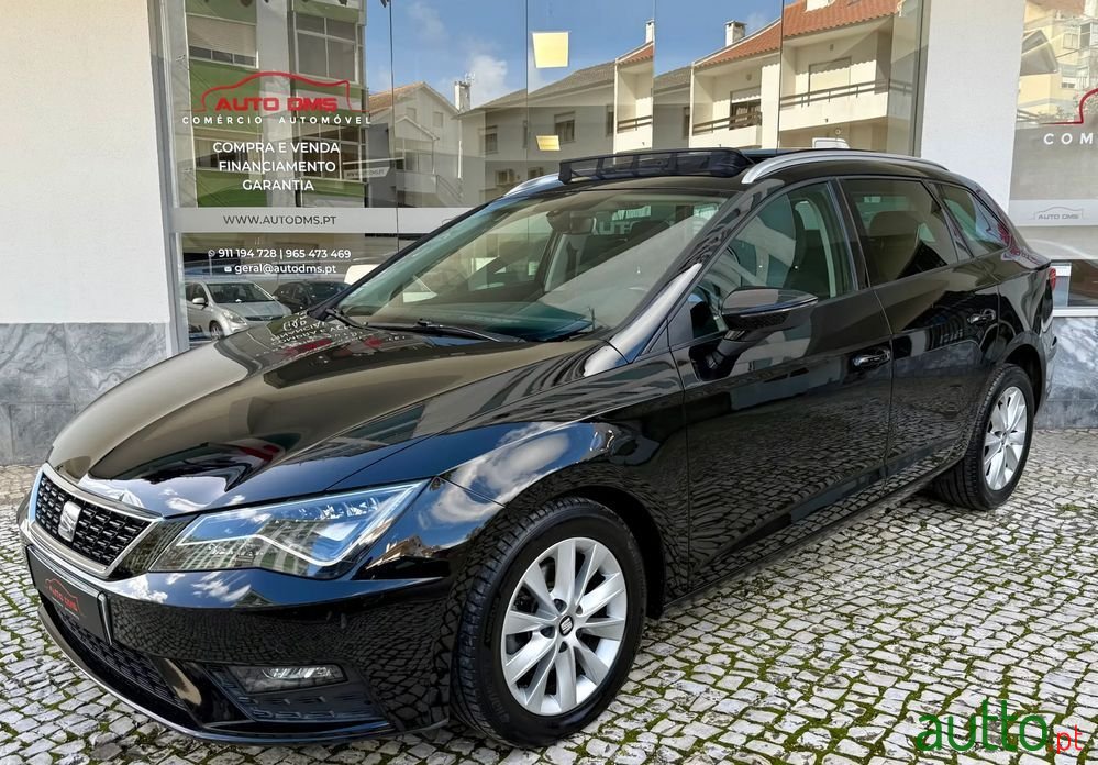 2019' SEAT Leon St photo #1