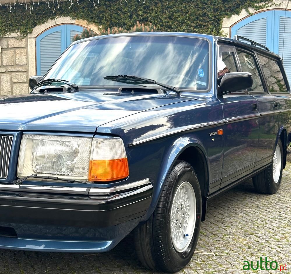 1993' Volvo 245 photo #1